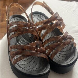 CROCS Brown Strappy Women's Sandals